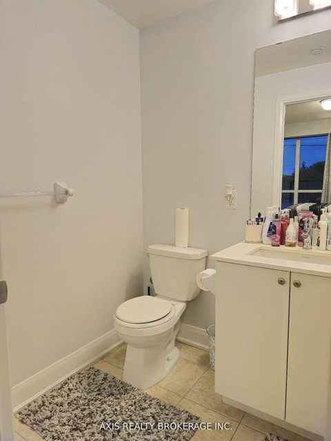 Photo 10 at 321 - 4700 Highway 7, East Woodbridge, Vaughan