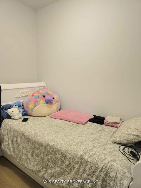 Photo 12 at 321 - 4700 Highway 7, East Woodbridge, Vaughan