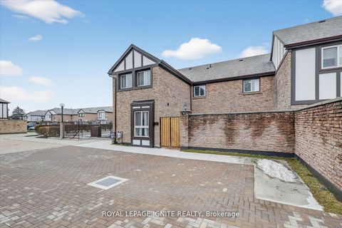 Photo 2 at 56 - 2 Dailing Gate, Malvern, Toronto