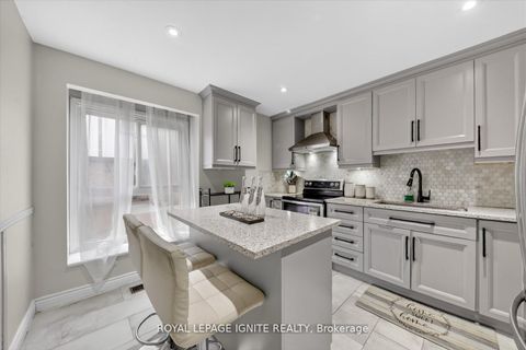 Photo 4 at 56 - 2 Dailing Gate, Malvern, Toronto