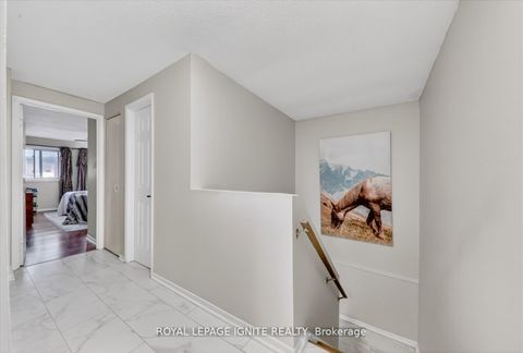 Photo 13 at 56 - 2 Dailing Gate, Malvern, Toronto