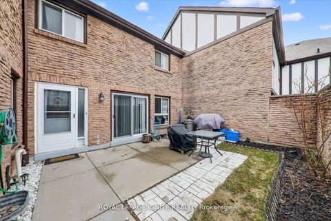 Photo 30 at 56 - 2 Dailing Gate, Malvern, Toronto