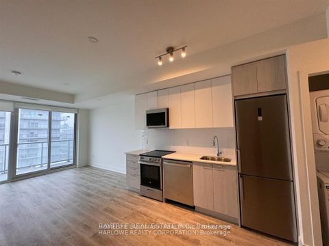 Photo 2 at 901 - 185 Deerfield Road, Central Newmarket, Newmarket