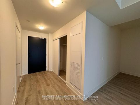 Photo 8 at 901 - 185 Deerfield Road, Central Newmarket, Newmarket