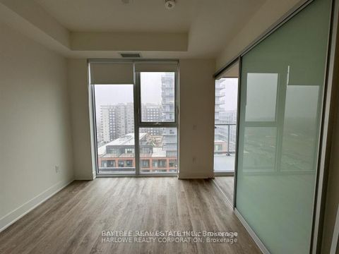 Photo 11 at 901 - 185 Deerfield Road, Central Newmarket, Newmarket