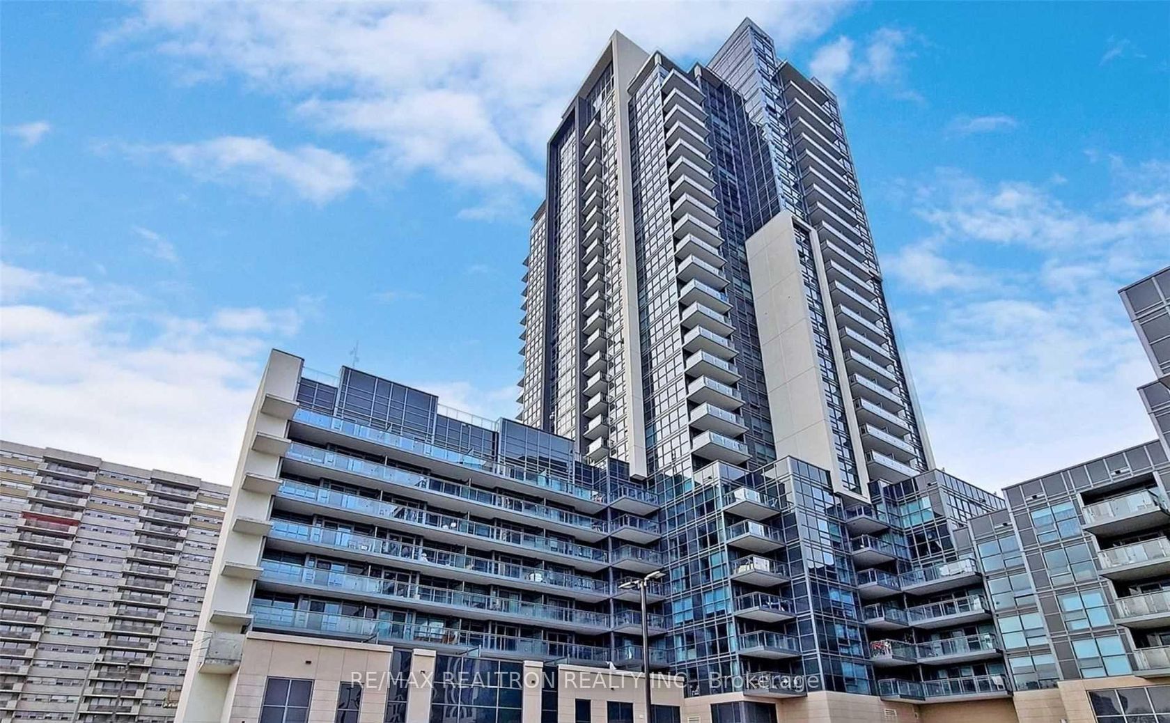 512 - 30 Meadowglen Place, Woburn, Toronto photo number 2