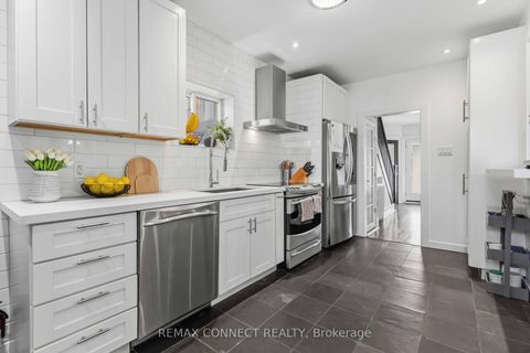 Photo 11 at 68 Hopedale Avenue, Broadview North, Toronto