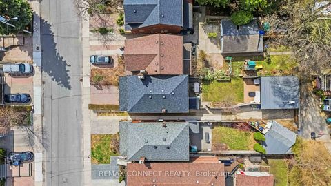 Photo 40 at 68 Hopedale Avenue, Broadview North, Toronto