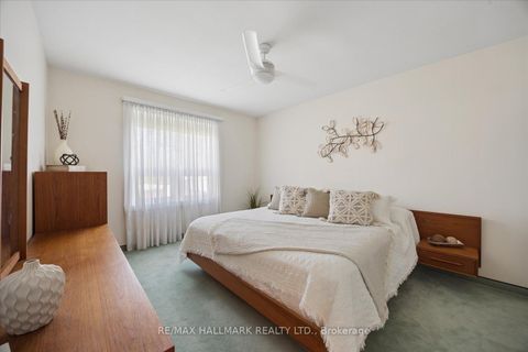 Photo 19 at 63 Montvale Drive, Cliffcrest, Toronto