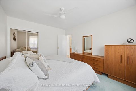 Photo 20 at 63 Montvale Drive, Cliffcrest, Toronto