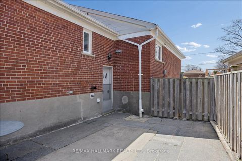 Photo 35 at 63 Montvale Drive, Cliffcrest, Toronto