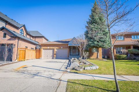 Photo 0 at 19 Ravine Court, East Woodbridge, Vaughan
