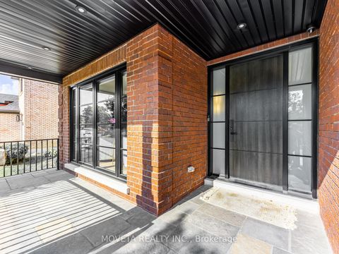 Photo 2 at 59 Mellings Drive, East Woodbridge, Vaughan