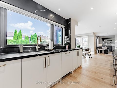 Photo 9 at 59 Mellings Drive, East Woodbridge, Vaughan