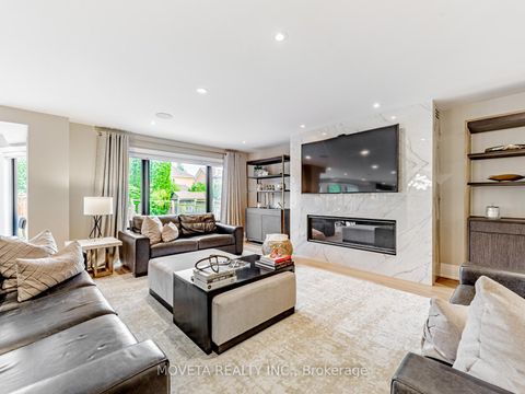 Photo 15 at 59 Mellings Drive, East Woodbridge, Vaughan