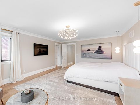 Photo 20 at 59 Mellings Drive, East Woodbridge, Vaughan