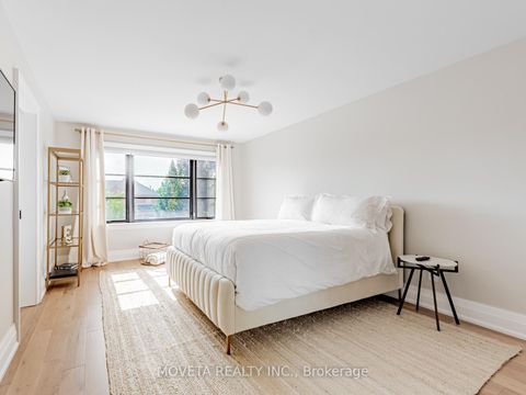 Photo 24 at 59 Mellings Drive, East Woodbridge, Vaughan