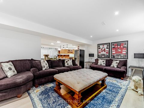 Photo 33 at 59 Mellings Drive, East Woodbridge, Vaughan