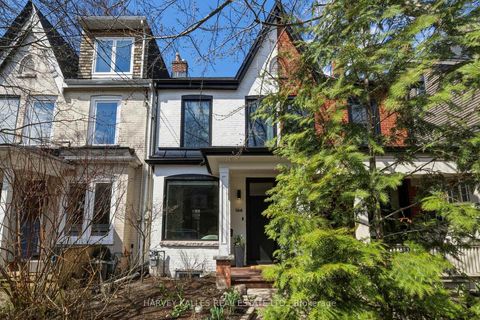 Photo 2 at 164 Albany Avenue, Annex, Toronto