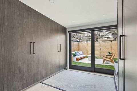 Photo 8 at 164 Albany Avenue, Annex, Toronto