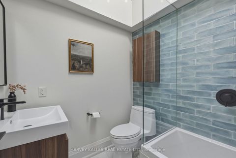 Photo 12 at 164 Albany Avenue, Annex, Toronto