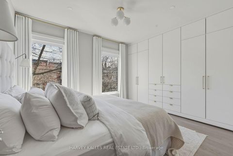 Photo 14 at 164 Albany Avenue, Annex, Toronto