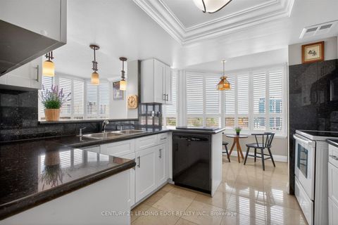 Photo 16 at 1011 - 33 Weldrick Road E, Observatory, Richmond Hill