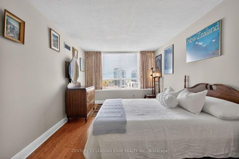 Photo 26 at 1011 - 33 Weldrick Road E, Observatory, Richmond Hill