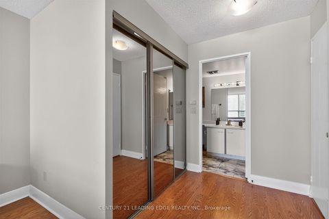 Photo 28 at 1011 - 33 Weldrick Road E, Observatory, Richmond Hill