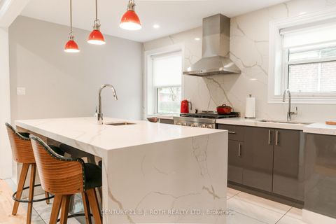 Photo 5 at 43 Linelle Street, Westgate, Toronto