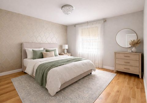 Photo 10 at 43 Linelle Street, Westgate, Toronto