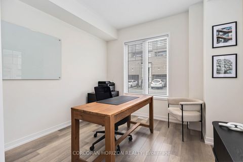 Photo 18 at 81 Dundonald Trail, Glenway Estates, Newmarket