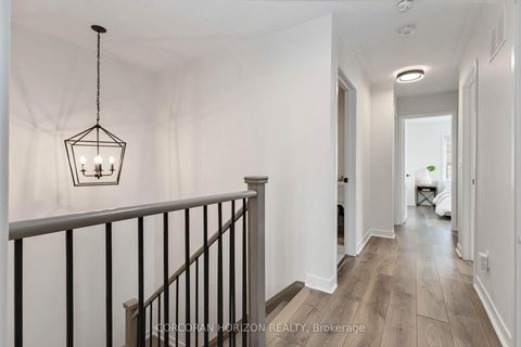 Photo 22 at 81 Dundonald Trail, Glenway Estates, Newmarket