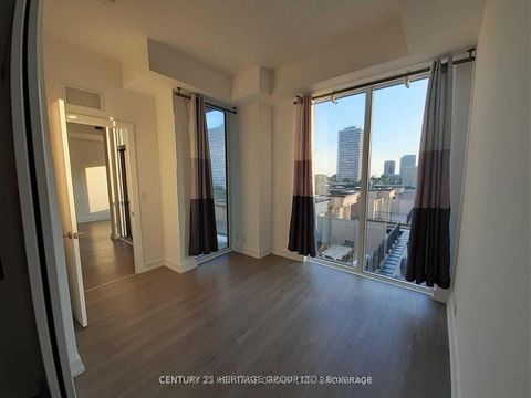 Photo 5 at 512 - 6 Parkwood Avenue, Casa Loma, Toronto