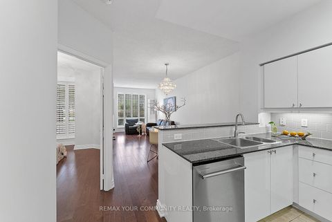 Photo 3 at 105 - 451 Rosewell Avenue S, Lawrence Park South, Toronto