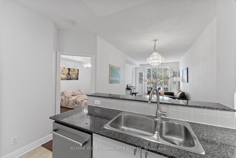 Photo 6 at 105 - 451 Rosewell Avenue S, Lawrence Park South, Toronto