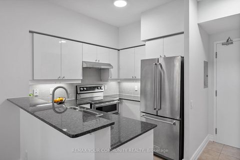Photo 7 at 105 - 451 Rosewell Avenue S, Lawrence Park South, Toronto