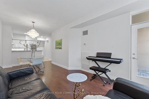 Photo 17 at 105 - 451 Rosewell Avenue S, Lawrence Park South, Toronto