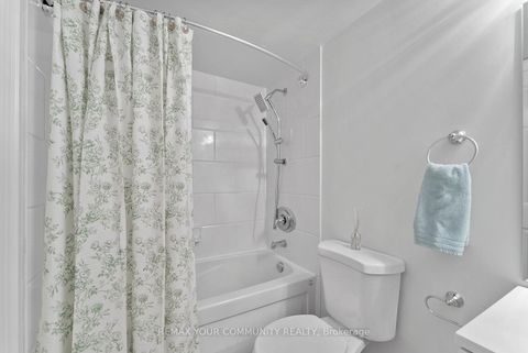 Photo 23 at 105 - 451 Rosewell Avenue S, Lawrence Park South, Toronto