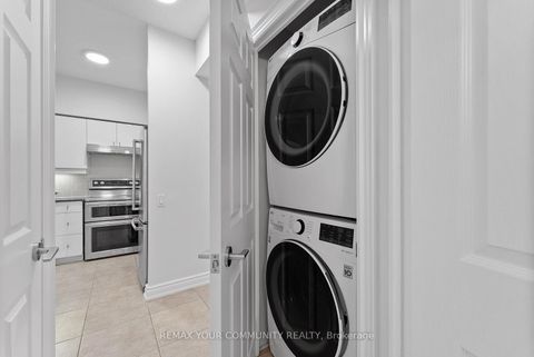 Photo 24 at 105 - 451 Rosewell Avenue S, Lawrence Park South, Toronto