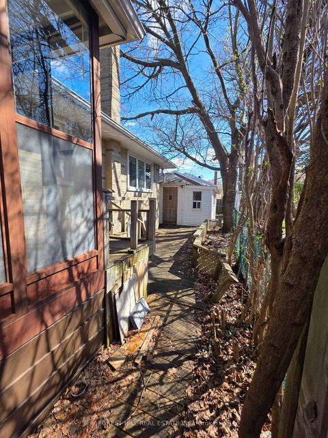 Photo 16 at 368 Fesserton Road, Crosby, Richmond Hill