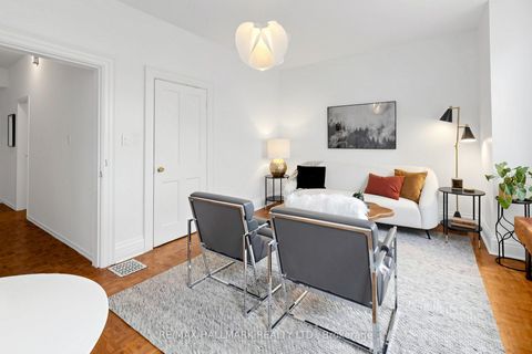 Photo 4 at 80 Manning Avenue, Bellwoods, Toronto