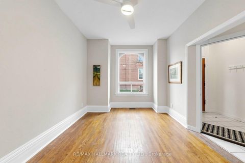 Photo 10 at 80 Manning Avenue, Bellwoods, Toronto