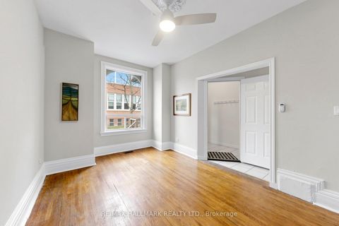 Photo 11 at 80 Manning Avenue, Bellwoods, Toronto