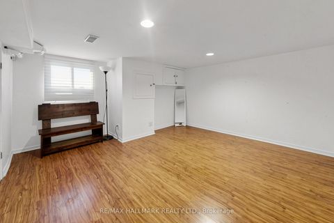 Photo 29 at 80 Manning Avenue, Bellwoods, Toronto