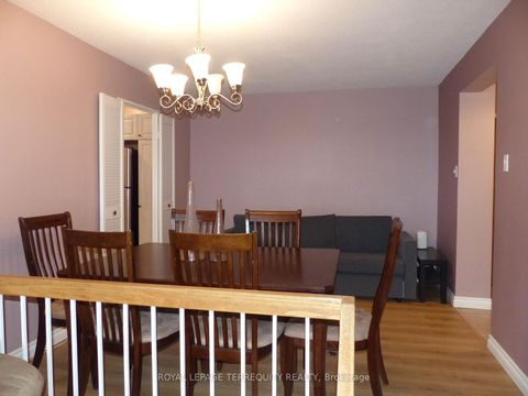 Photo 10 at 906 - 177 Linus Road, Don Valley Village, Toronto