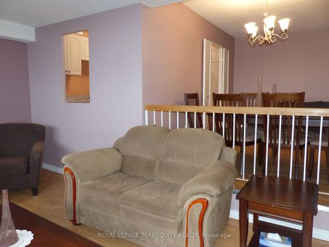 Photo 13 at 906 - 177 Linus Road, Don Valley Village, Toronto