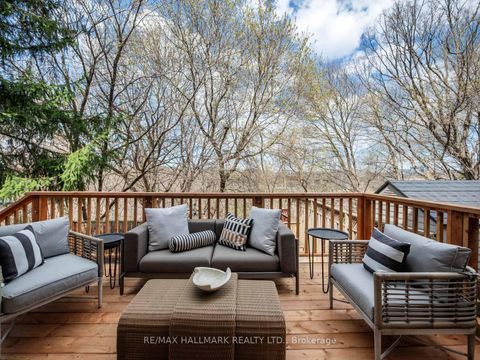 Photo 10 at 122 Hopedale Avenue, Broadview North, Toronto