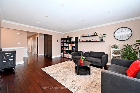 Photo 5 at 21 Bigham Crescent, West Deane, Toronto