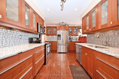 Photo 14 at 21 Bigham Crescent, West Deane, Toronto